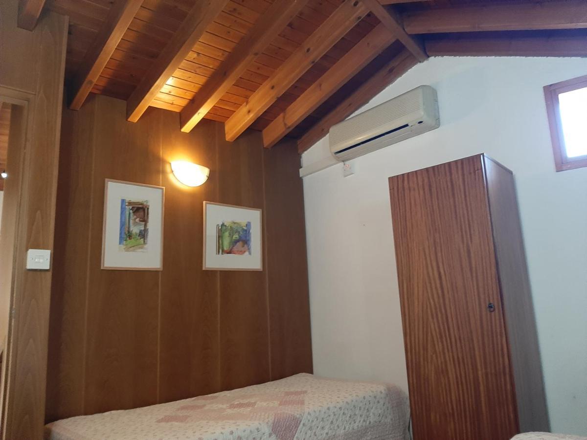 Blue Cottage Apsiou Екстер'єр фото